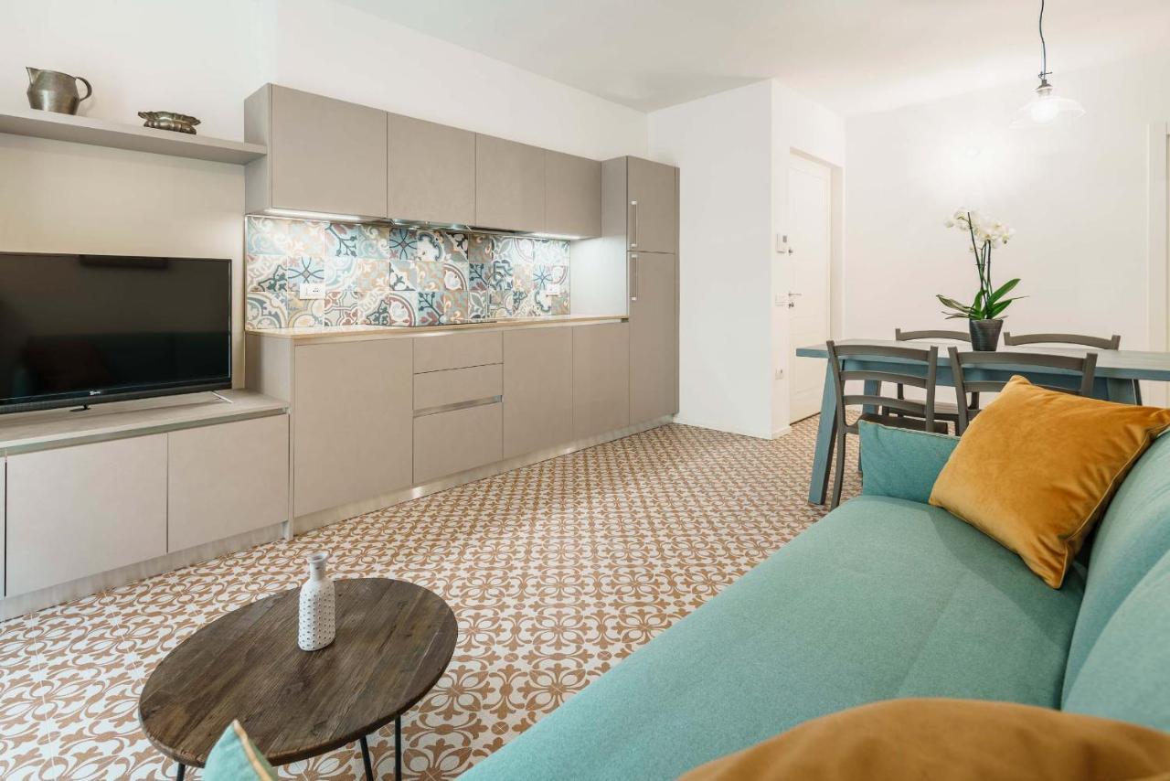 Casa Dei Maestri Luxury Apartments Arco Buitenkant foto